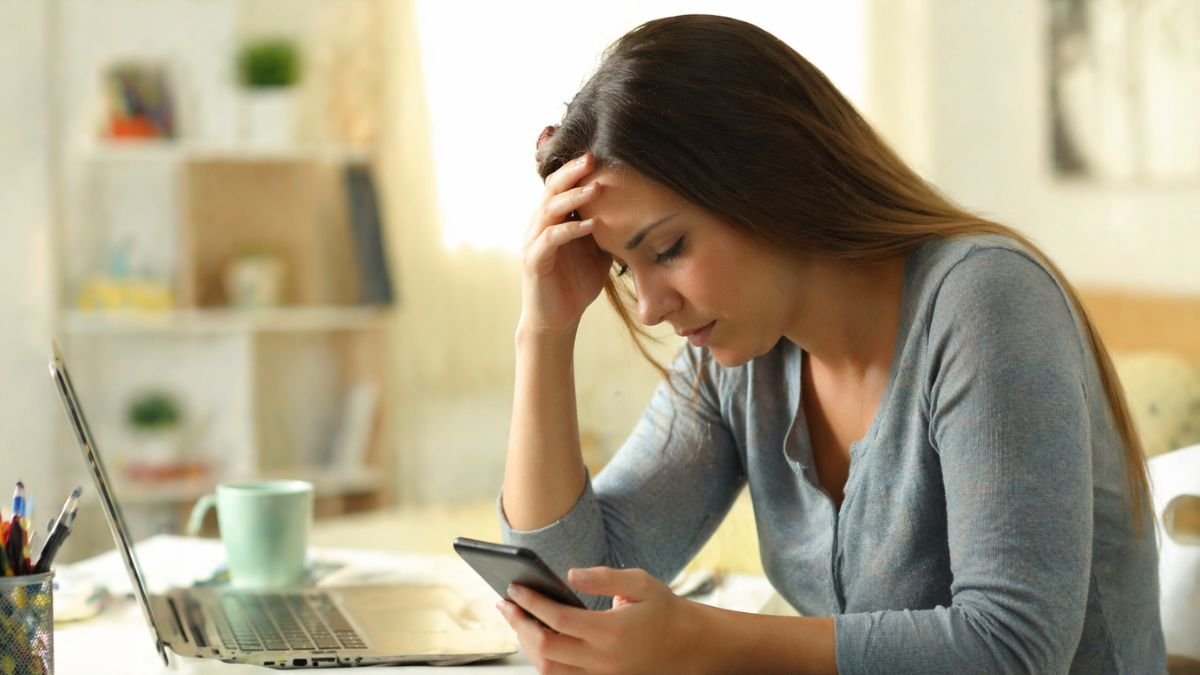 You Think Social Media Helps You Connect—But It Might Be Quietly Rewriting Your Identity, Emotions, and Self-Worth Without You Realizing It