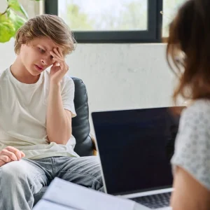 Psychology says loneliness plays a powerful role in problematic internet use among adolescents aged 10 to 16, and this long-term study shows how emotional isolation fuels excessive online behavior and evolving digital reliance
